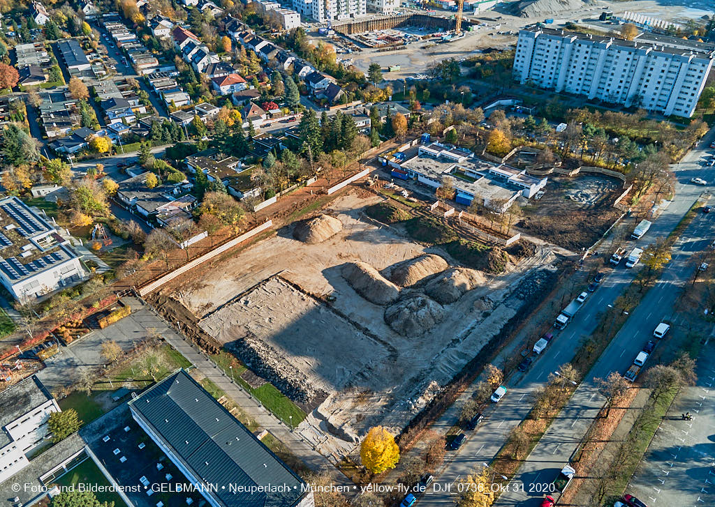 31.10.2020 - Grundschule am Karl-Marx-Ring von Oben in Neuperlach