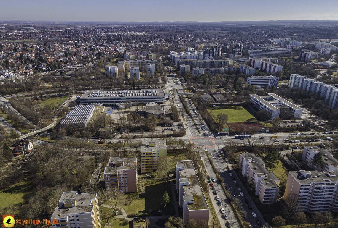 01.03.2021 - Neuperlach mit Quiddezentrum dem Ostpark und Festspielhaus