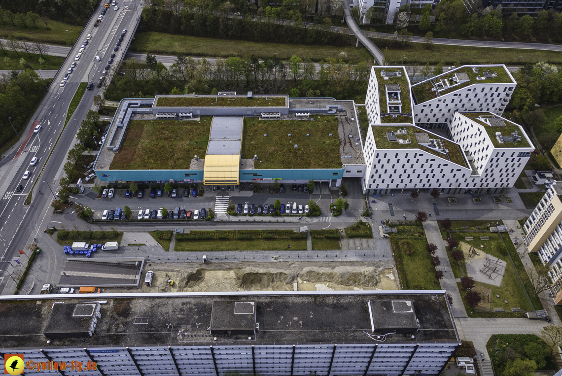 04.05.2021 - Baustelle im Plettzentrum zur Montessori-Schule Neuperlach
