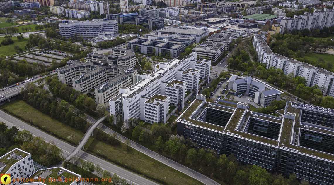 04.05.2021 - Plettzentrum mit Neubau Montessori Schule und Wohnring Neuperlach