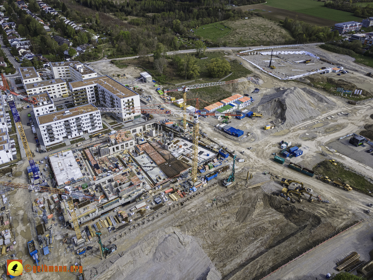 08.05.2021 - Luftbilder der Baustelle Alexisquart und Pandion Verde in Neuperlach 08.05.2021 - Luftbilder der Baustelle Alexisquart und Pandion Verde in Neuperlach