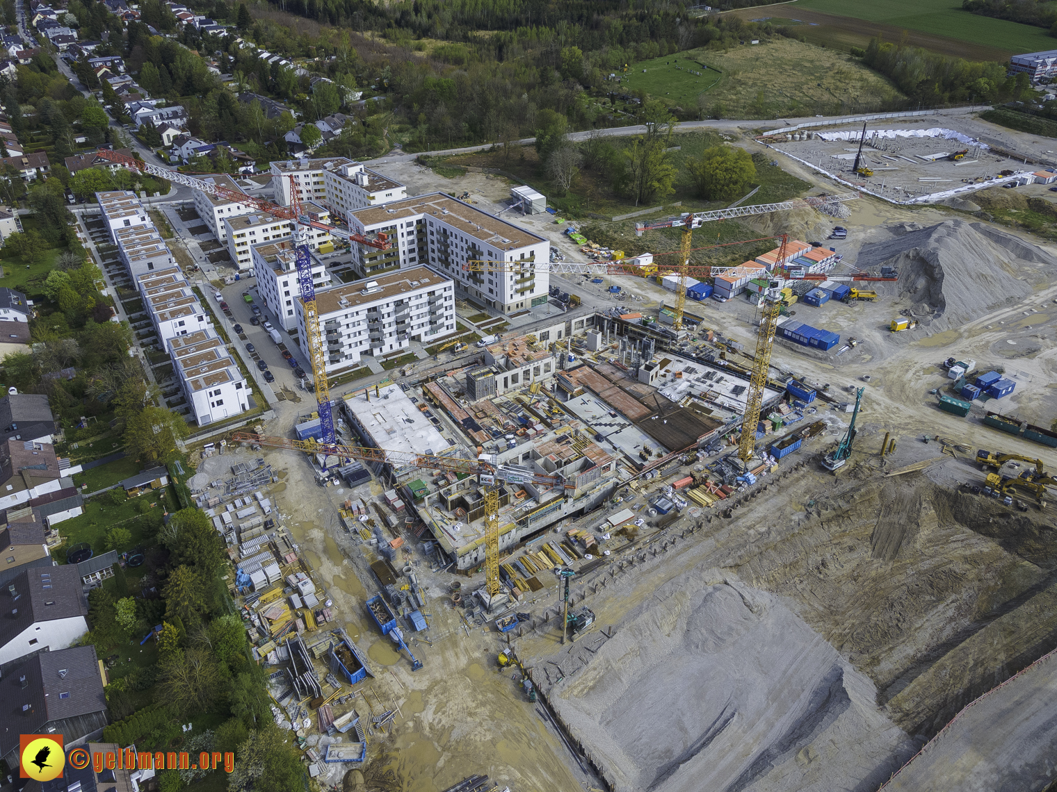 08.05.2021 - Luftbilder der Baustelle Alexisquart und Pandion Verde in Neuperlach 08.05.2021 - Luftbilder der Baustelle Alexisquart und Pandion Verde in Neuperlach