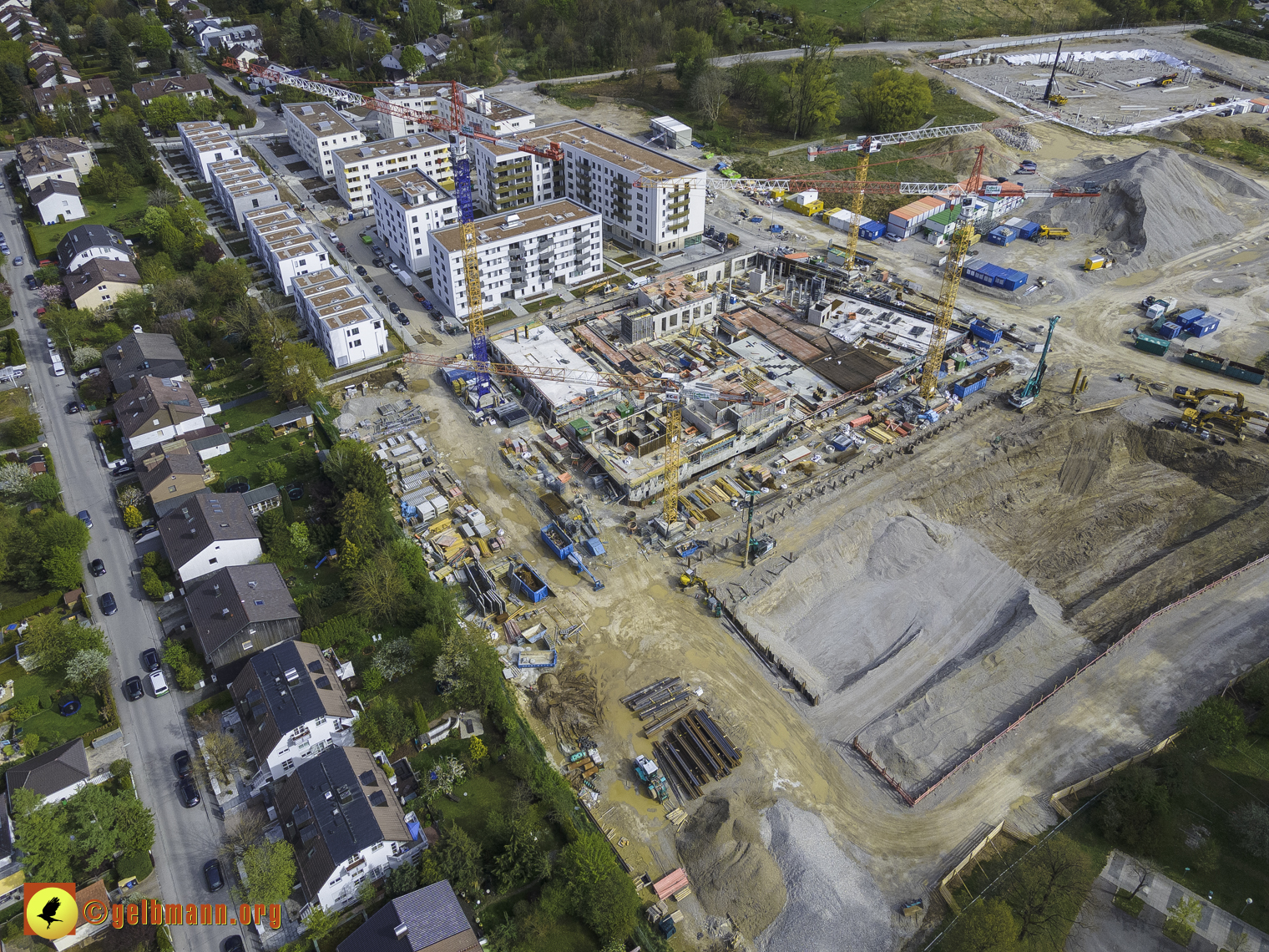 08.05.2021 - Luftbilder der Baustelle Alexisquart und Pandion Verde in Neuperlach 08.05.2021 - Luftbilder der Baustelle Alexisquart und Pandion Verde in Neuperlach