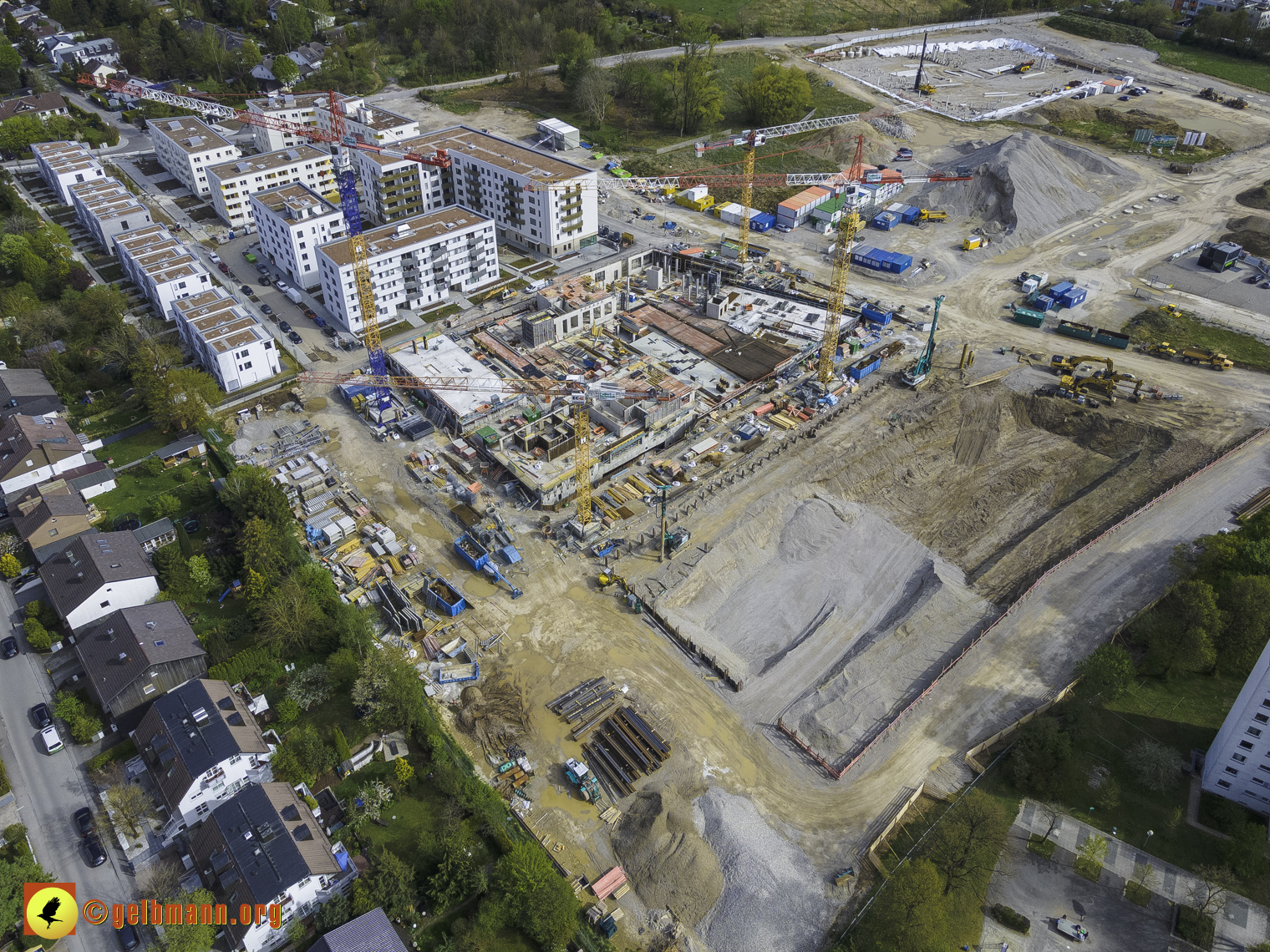 08.05.2021 - Luftbilder der Baustelle Alexisquart und Pandion Verde in Neuperlach 08.05.2021 - Luftbilder der Baustelle Alexisquart und Pandion Verde in Neuperlach