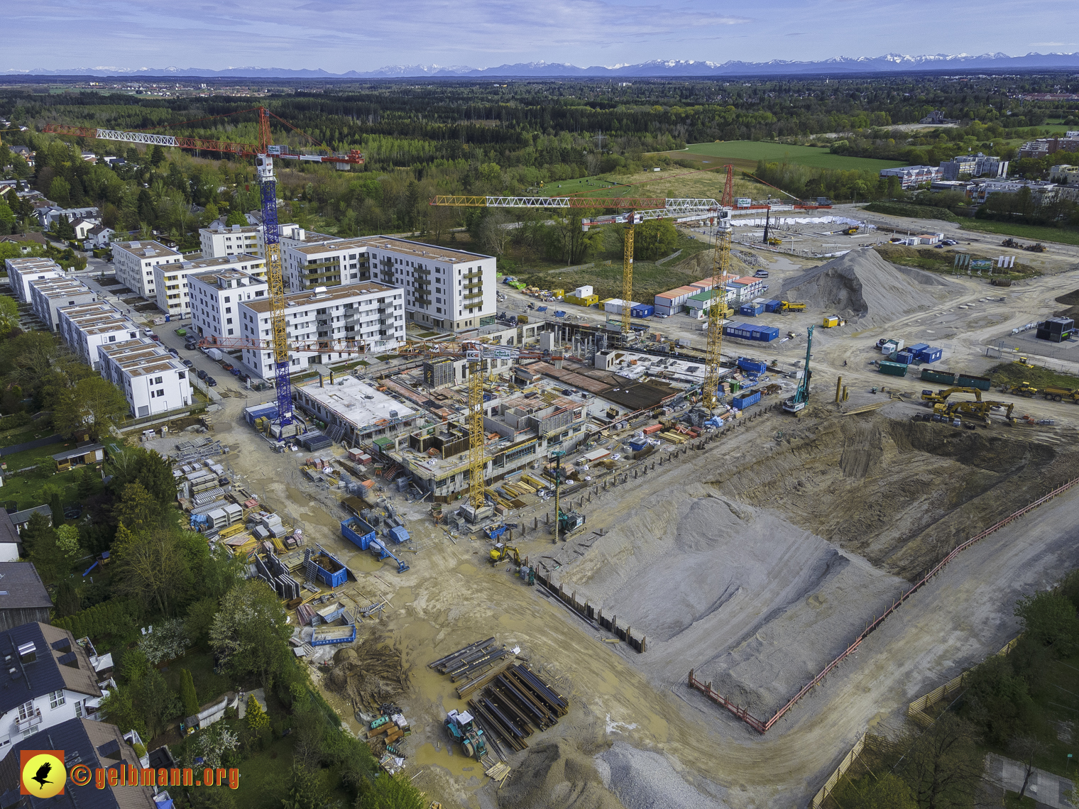 08.05.2021 - Luftbilder der Baustelle Alexisquart und Pandion Verde in Neuperlach 08.05.2021 - Luftbilder der Baustelle Alexisquart und Pandion Verde in Neuperlach