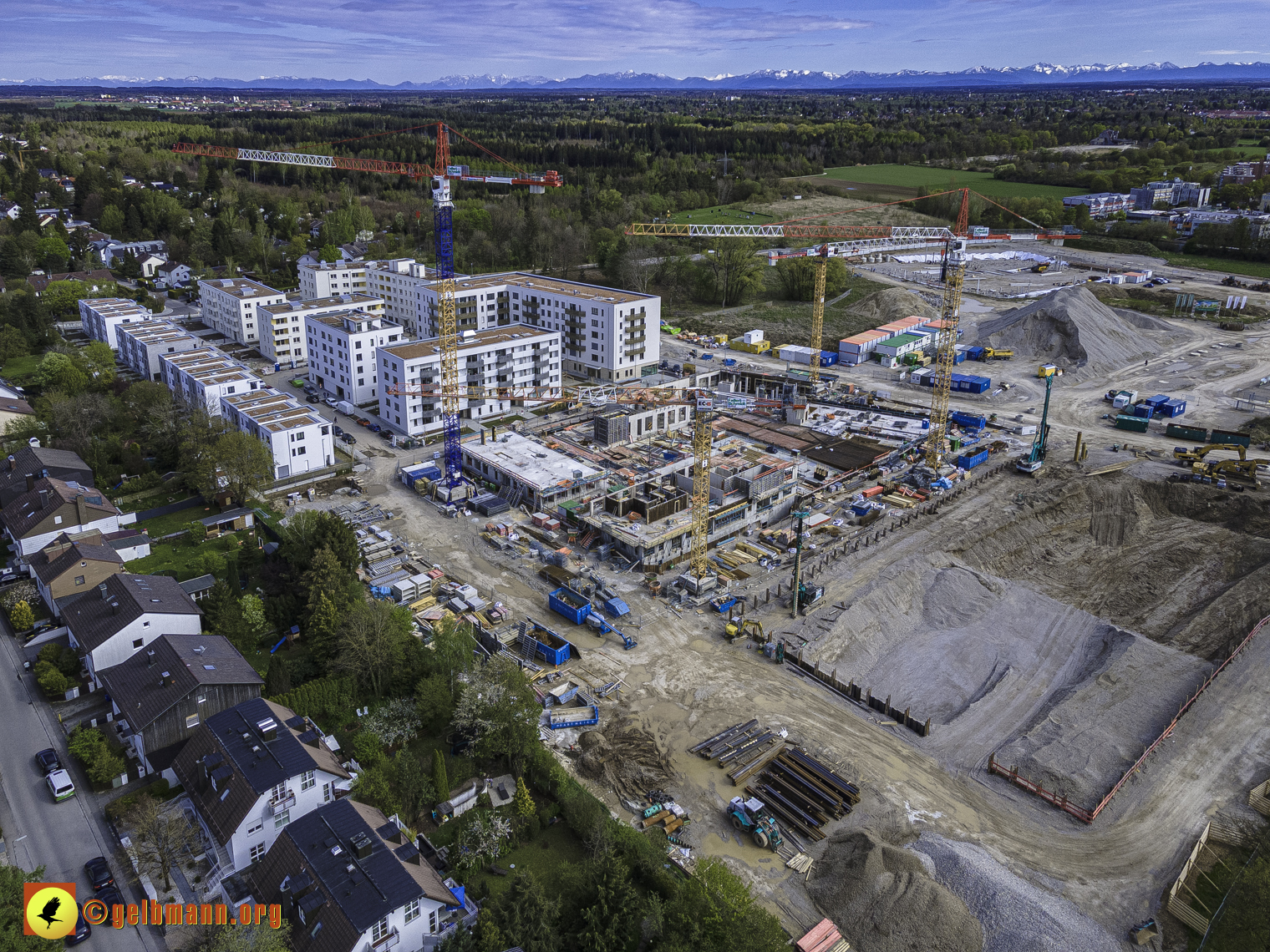 08.05.2021 - Luftbilder der Baustelle Alexisquart und Pandion Verde in Neuperlach 08.05.2021 - Luftbilder der Baustelle Alexisquart und Pandion Verde in Neuperlach