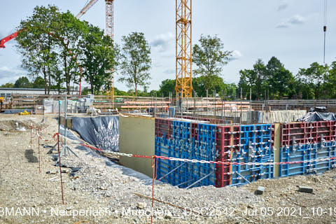 05.07.2021 - neuperlach.org.gelbmann.org zeigt aktuelle Baustellenfotos von der Grundschule am Karl-Marx-Ring in Neuperlach 05.07.2021 - neuperlach.org.gelbmann.org zeigt aktuelle Baustellenfotos von der Grundschule am Karl-Marx-Ring in Neuperlach