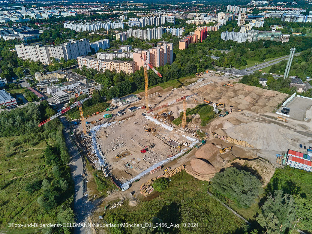 09.08.2021 - Luftbilder von Pandion Verde in Neuperlach am Truderinhger Wald 09.08.2021 - Luftbilder von Pandion Verde in Neuperlach am Truderinhger Wald