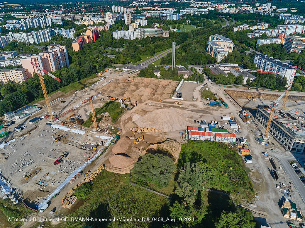 09.08.2021 - Luftbilder von Pandion Verde in Neuperlach am Truderinhger Wald 09.08.2021 - Luftbilder von Pandion Verde in Neuperlach am Truderinhger Wald