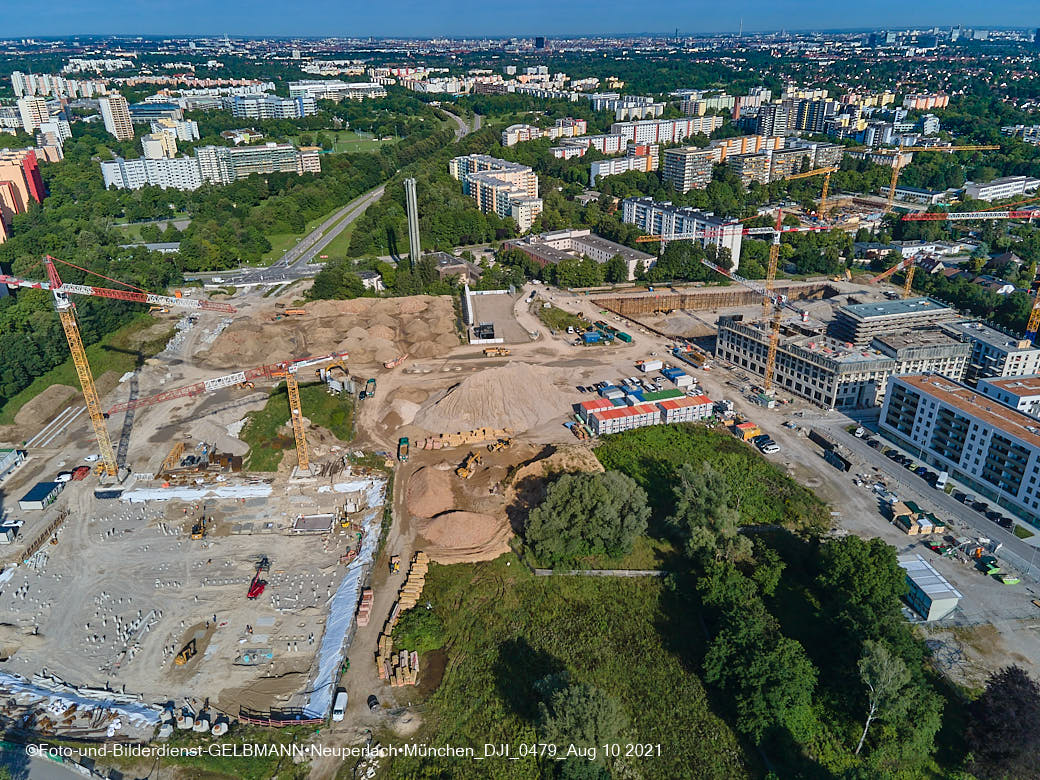 09.08.2021 - Luftbilder von Pandion Verde in Neuperlach am Truderinhger Wald 09.08.2021 - Luftbilder von Pandion Verde in Neuperlach am Truderinhger Wald