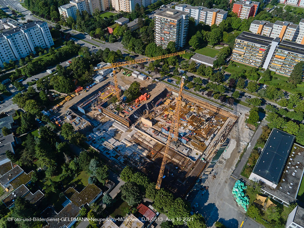 09.08.2021 - Luftbilder von der Baustelle Grundschule am Karl-Marx-Ring in Neuperlach 09.08.2021 - Luftbilder von der Baustelle Grundschule am Karl-Marx-Ring in Neuperlach