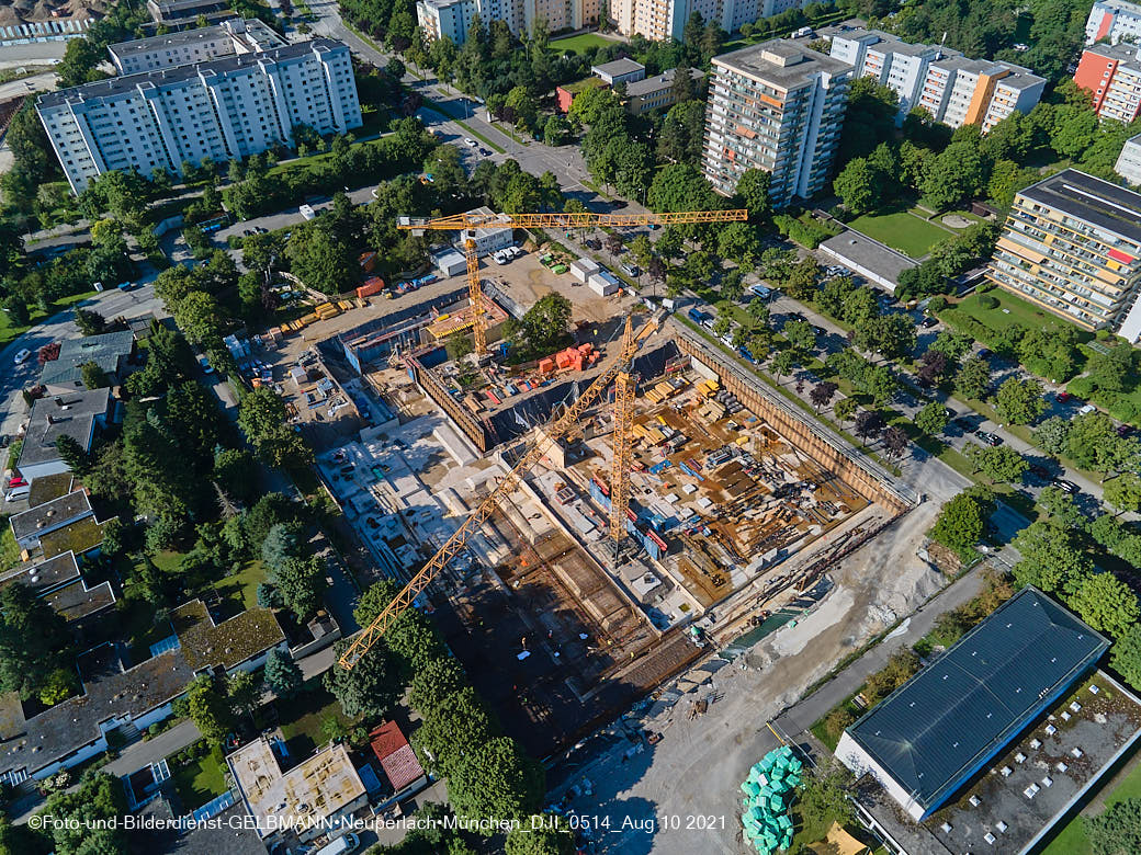 09.08.2021 - Luftbilder von der Baustelle Grundschule am Karl-Marx-Ring in Neuperlach 09.08.2021 - Luftbilder von der Baustelle Grundschule am Karl-Marx-Ring in Neuperlach