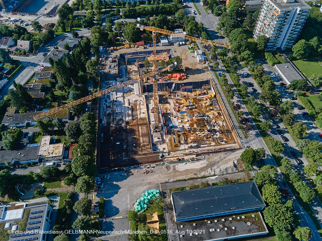 09.08.2021 - Luftbilder von der Baustelle Grundschule am Karl-Marx-Ring in Neuperlach 09.08.2021 - Luftbilder von der Baustelle Grundschule am Karl-Marx-Ring in Neuperlach
