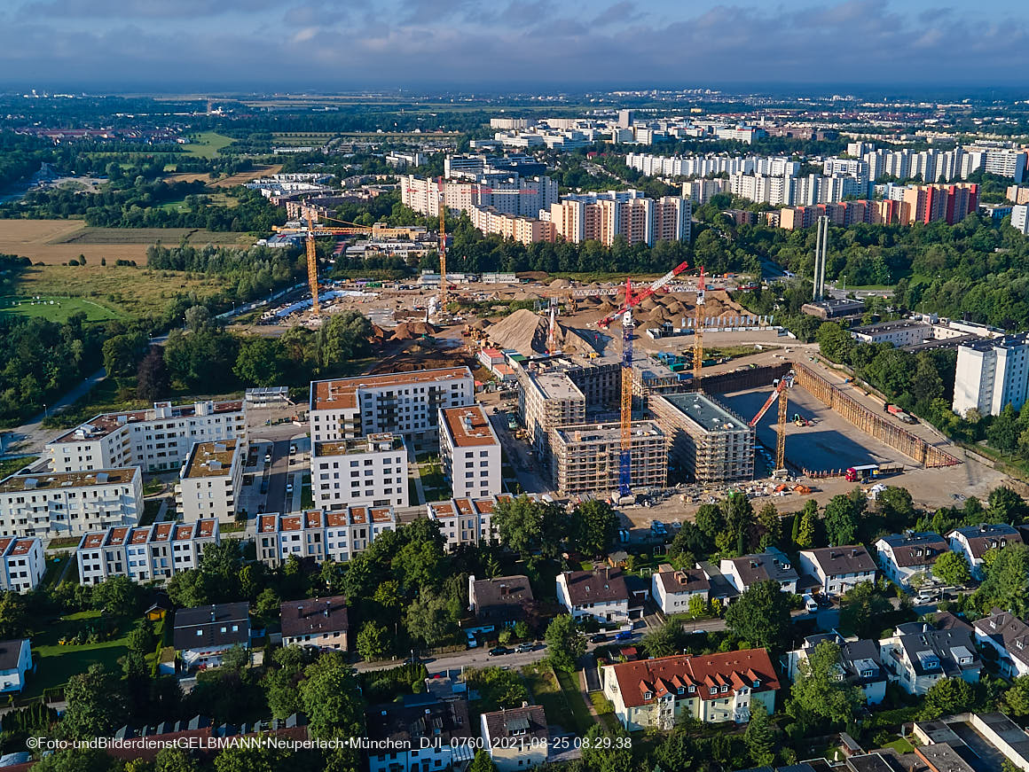 25.08.2020 - Luftaufnahmen vom Alexisquartier in Neuperlach in südlicher Richtung 25.08.2020 - Luftaufnahmen vom Alexisquartier in Neuperlach in südlicher Richtung