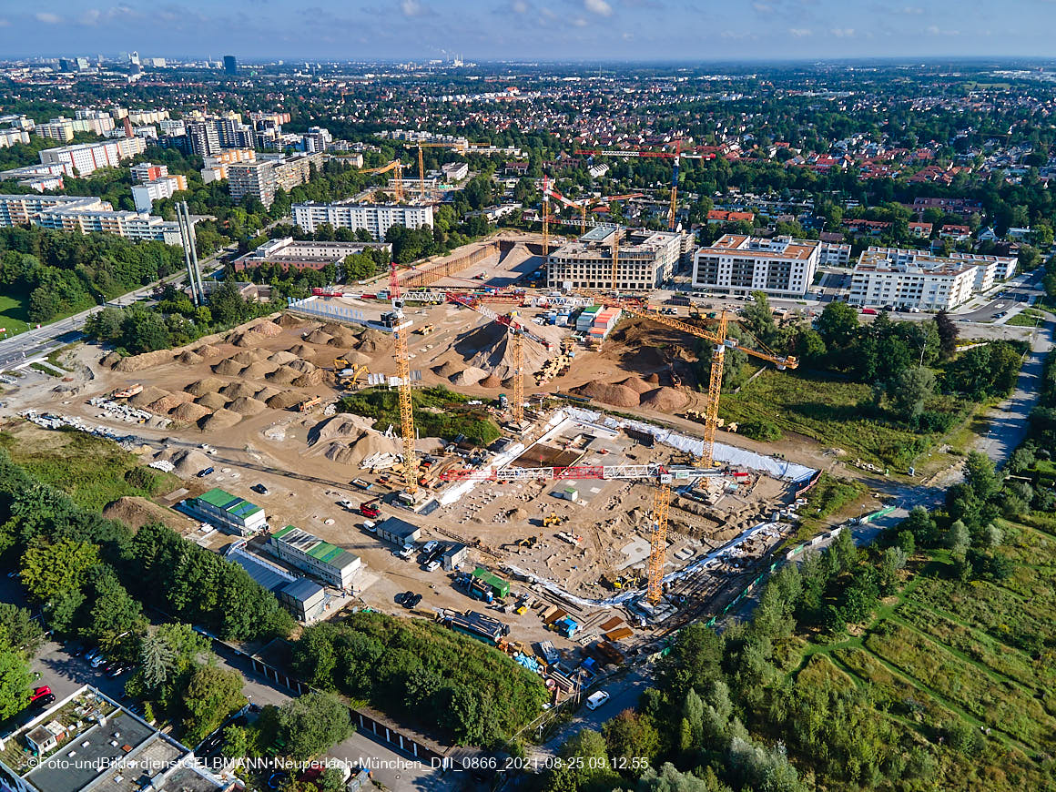 25.08.2020 - Luftaufnahmen vom Alexisquartier in Neuperlach in nördlicher Richtung 25.08.2020 - Luftaufnahmen vom Alexisquartier in Neuperlach in nördlicher Richtung