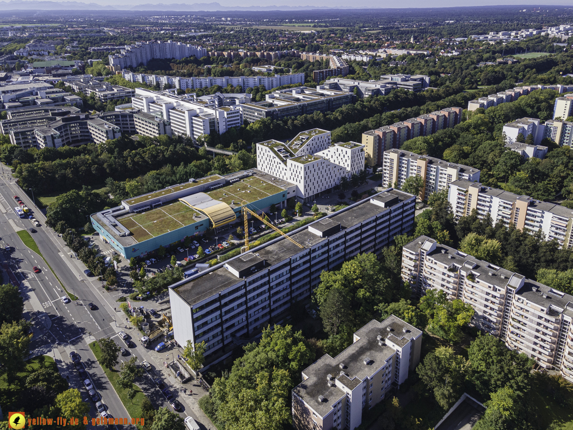 23.09.2021 - Quiddezentrum und Montessori-Schule in Neuperlach