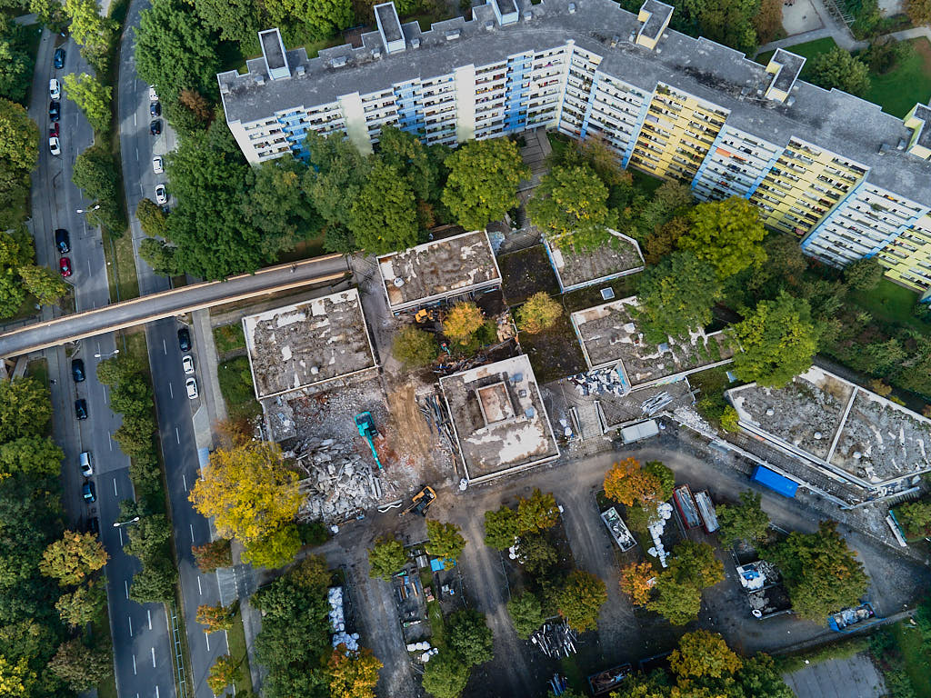 27.09.2021 - Abrissbegin des Quiddezentrums in Neuperlach