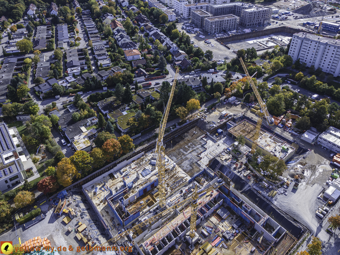 15.10.2021 - Marx-Zentrum, die kleinere Wohnanlage am Karl-Marx-Ring 52-62, Alexisquartier und Grundschule in Neuperlach 15.10.2021 - Marx-Zentrum, die kleinere Wohnanlage am Karl-Marx-Ring 52-62, Alexisquartier und Grundschule in Neuperlach