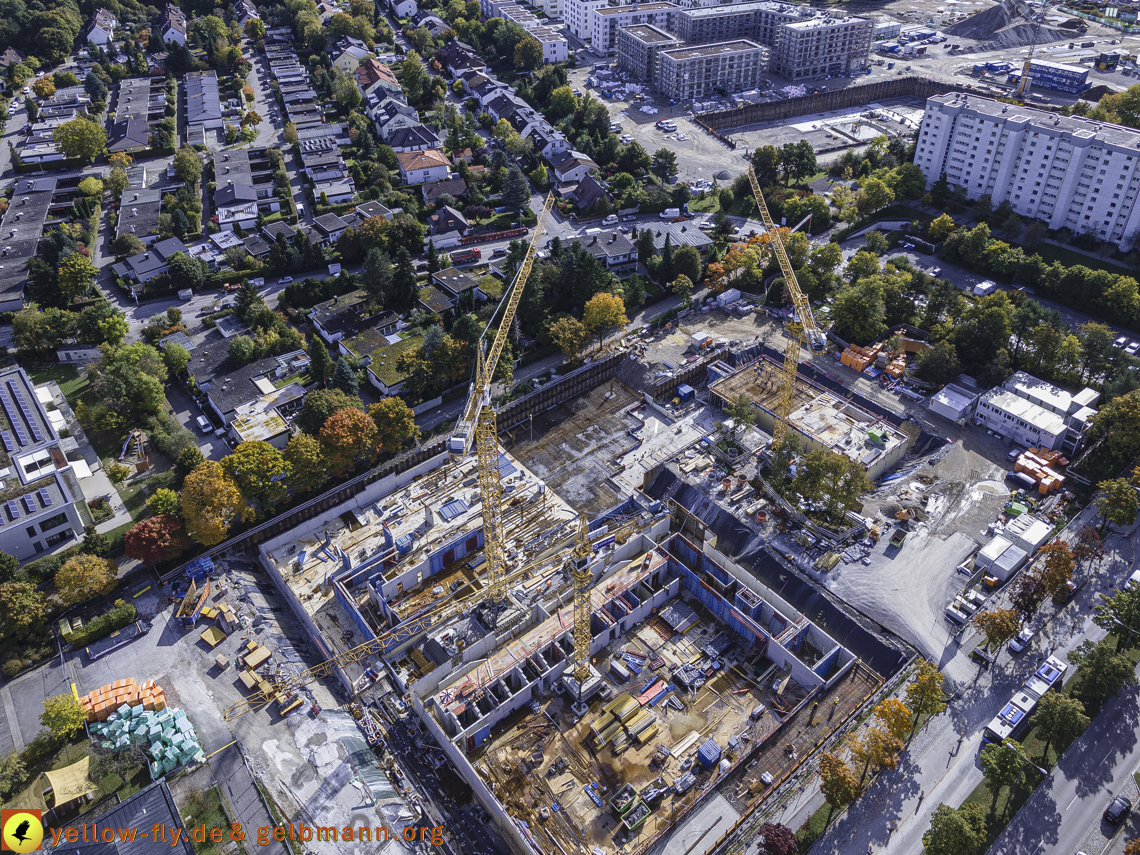 15.10.2021 - Marx-Zentrum, die kleinere Wohnanlage am Karl-Marx-Ring 52-62, Alexisquartier und Grundschule in Neuperlach 15.10.2021 - Marx-Zentrum, die kleinere Wohnanlage am Karl-Marx-Ring 52-62, Alexisquartier und Grundschule in Neuperlach