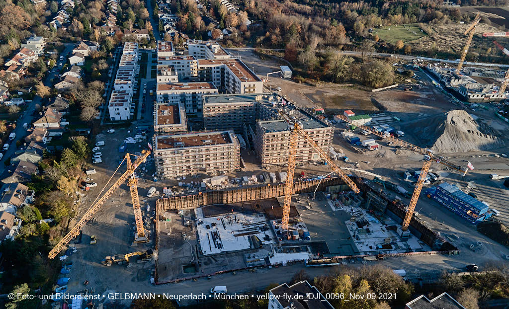 09.11.2021 - Baustelle Alexisquartier - Baugrube Das Duett 09.11.2021 - Baustelle Alexisquartier - Baugrube Das Duett