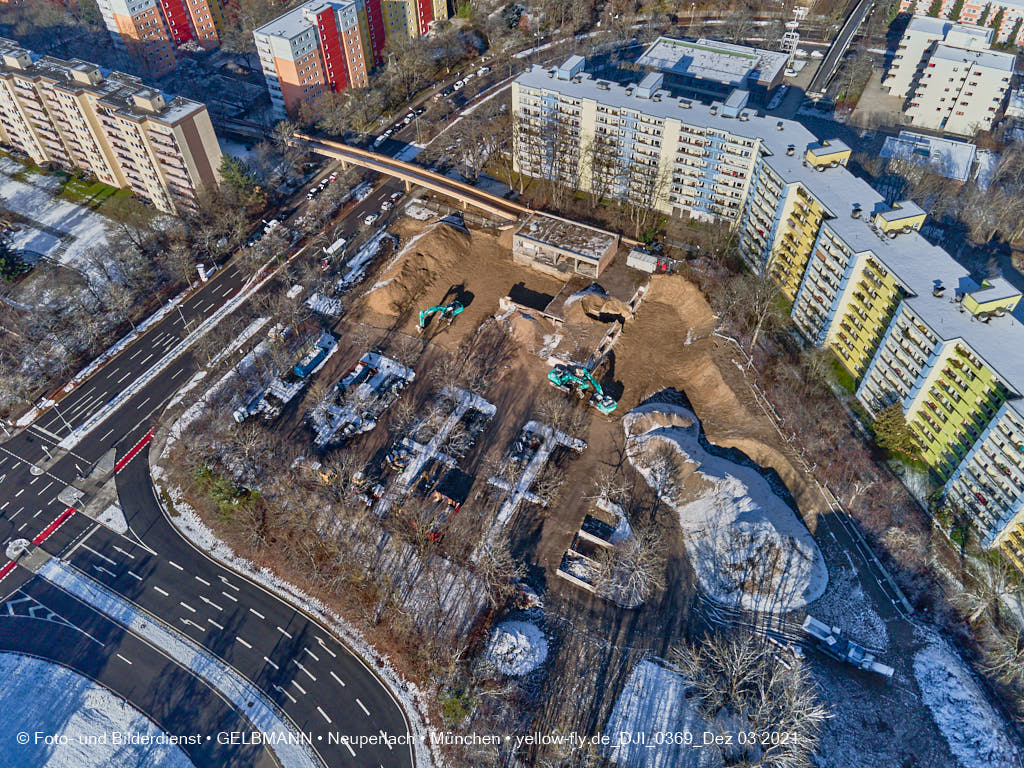 03.12.2021 -Copteraufnahmen vom Abriss des Quiddezentrums in Neuperlach