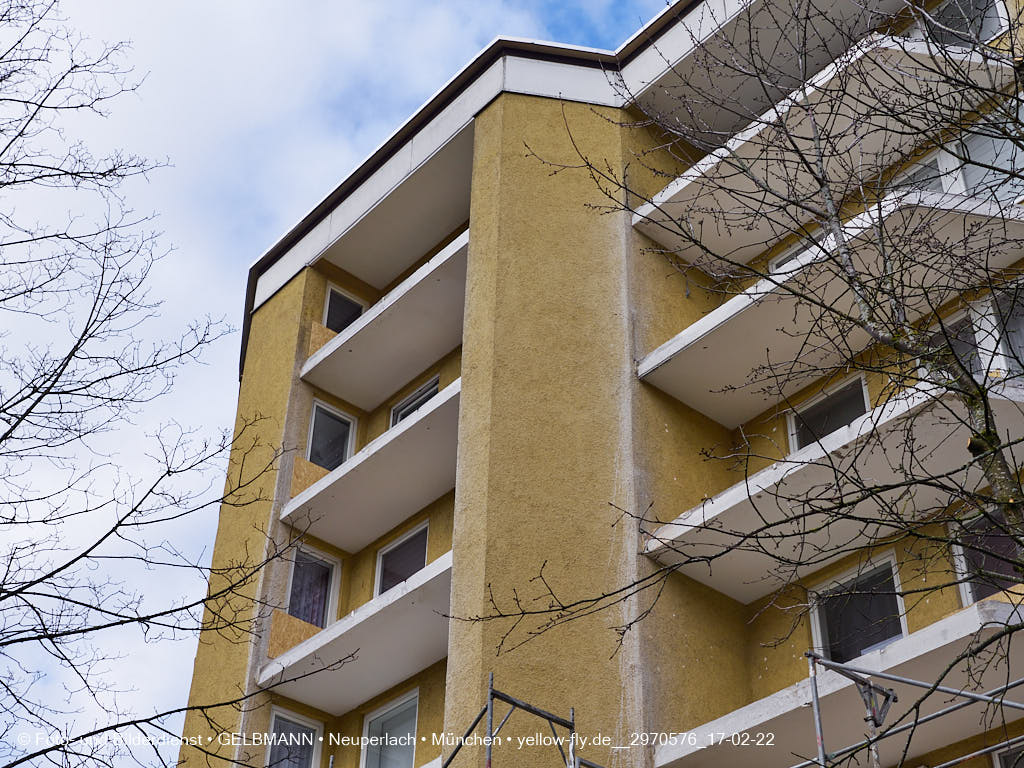 17.02.2022 - Kreissäge an der Großsanierung am Karl-Marx-Ring