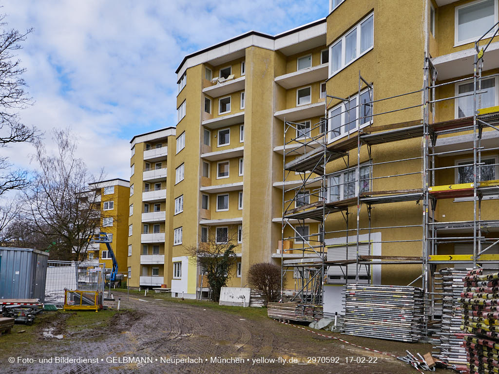 17.02.2022 - Kreissäge an der Großsanierung am Karl-Marx-Ring