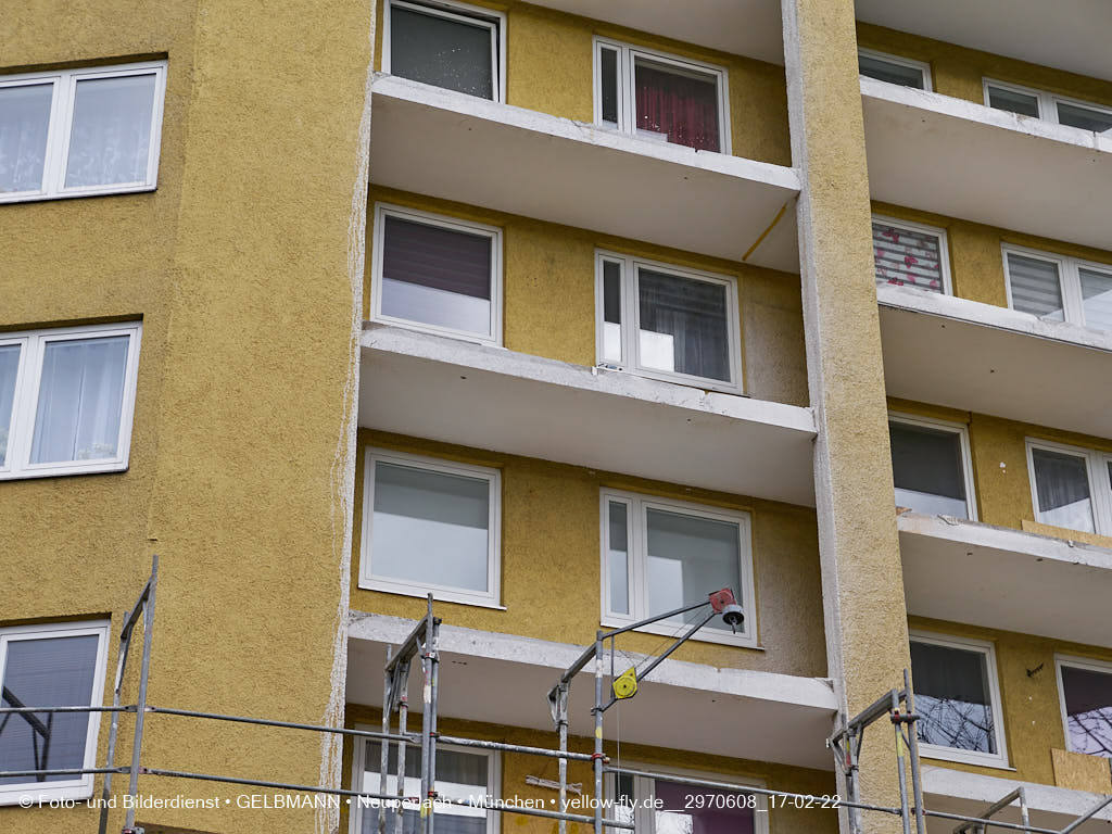 17.02.2022 - Kreissäge an der Großsanierung am Karl-Marx-Ring