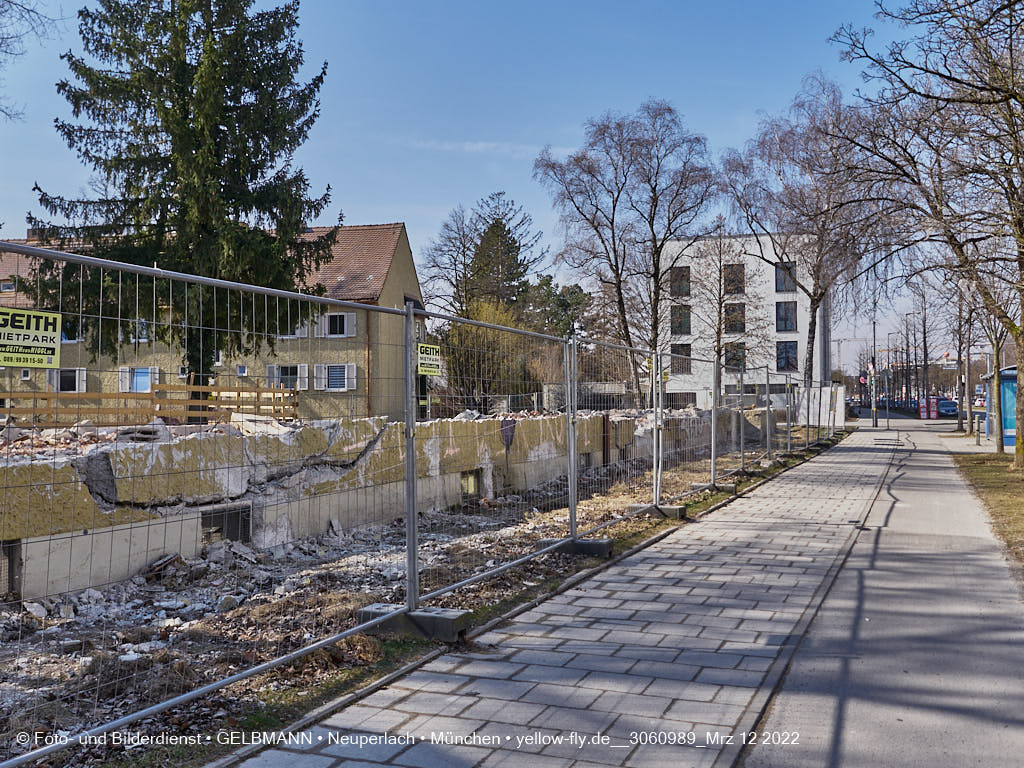 12.03.2022 - Abriss und Neubau der Maikäfersiedlung 