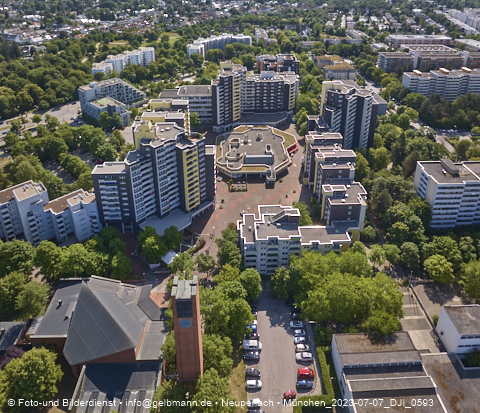 07.07.2023 - Marx-Zentrum, Studentenwohnheim, Wohnanlage Karl-Marx-Ring 52-62, KMR 53-57c Umgebung