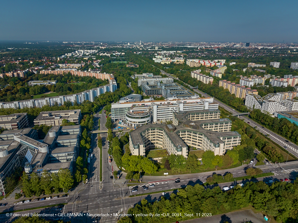 11.09.2023 - Der Wohnring und das ehemalige Allianzgebäude in Neuperlach