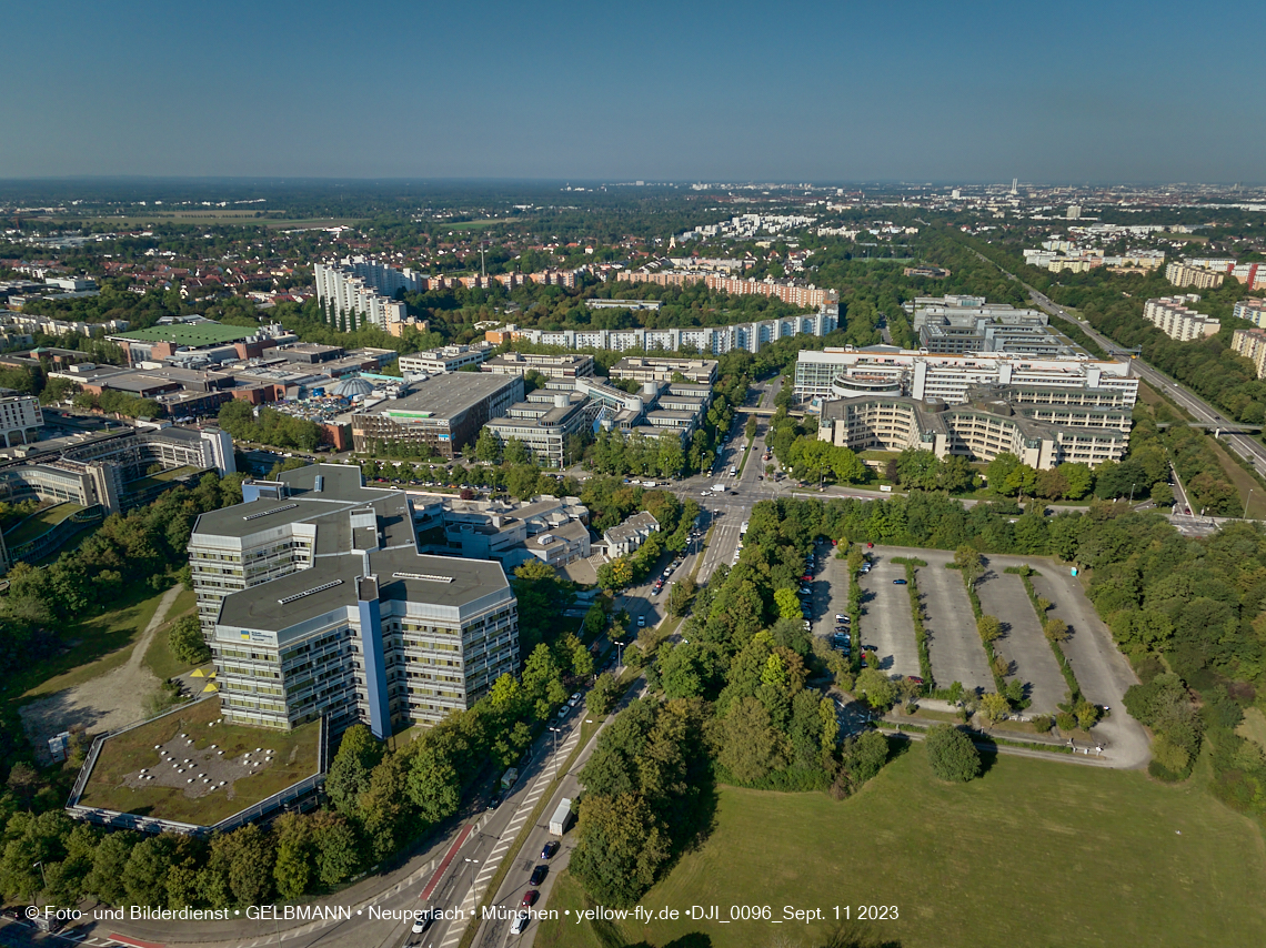 11.09.2023 - Der Wohnring und das ehemalige Allianzgebäude in Neuperlach