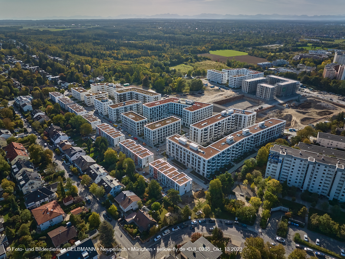 13.10.2023 - DEMOS-Baustelle und BayernHeim-Baustelle Alexisquartier udn Pandion Verde in Neuperlach 13.10.2023 - DEMOS-Baustelle und BayernHeim-Baustelle Alexisquartier udn Pandion Verde in Neuperlach