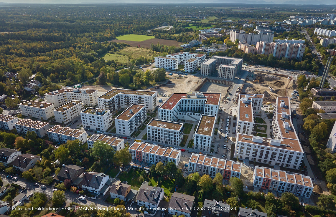 13.10.2023 - DEMOS-Baustelle und BayernHeim-Baustelle Alexisquartier udn Pandion Verde in Neuperlach 13.10.2023 - DEMOS-Baustelle und BayernHeim-Baustelle Alexisquartier udn Pandion Verde in Neuperlach