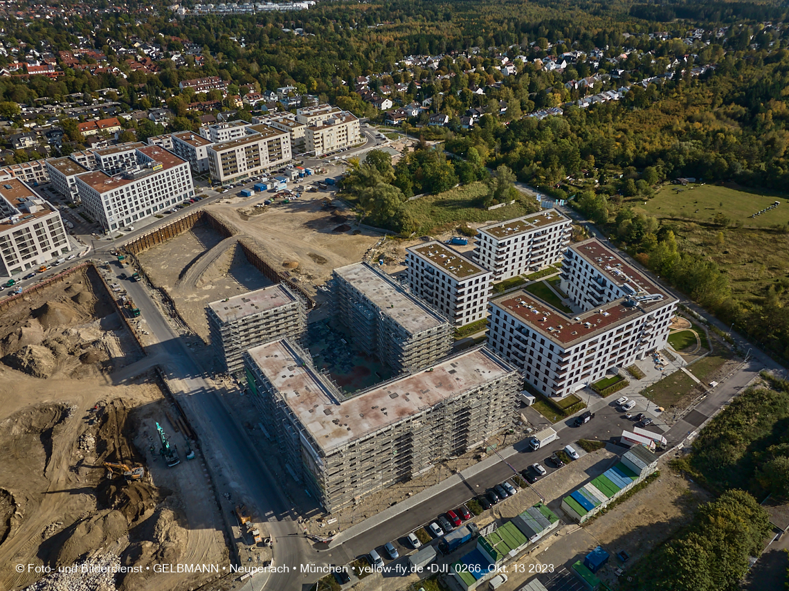 13.10.2023 - DEMOS-Baustelle und BayernHeim-Baustelle Alexisquartier udn Pandion Verde in Neuperlach 13.10.2023 - DEMOS-Baustelle und BayernHeim-Baustelle Alexisquartier udn Pandion Verde in Neuperlach