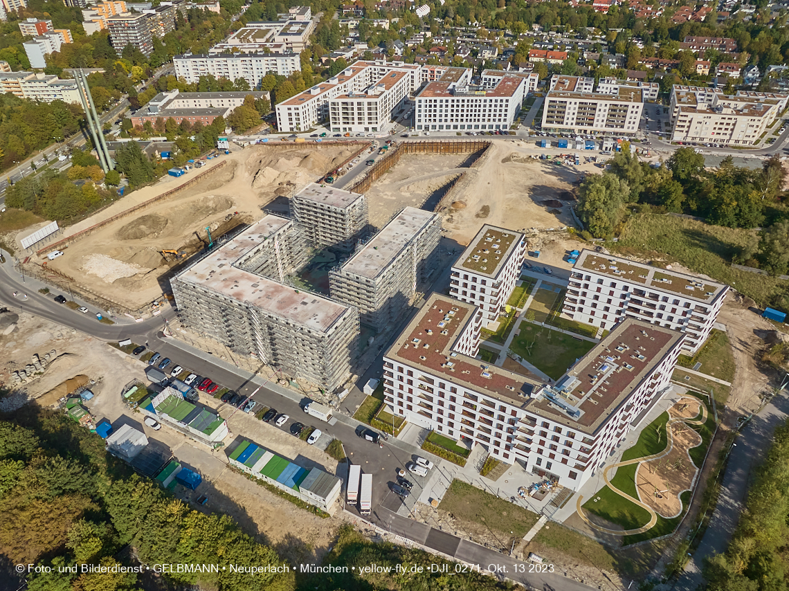 13.10.2023 - DEMOS-Baustelle und BayernHeim-Baustelle Alexisquartier udn Pandion Verde in Neuperlach 13.10.2023 - DEMOS-Baustelle und BayernHeim-Baustelle Alexisquartier udn Pandion Verde in Neuperlach