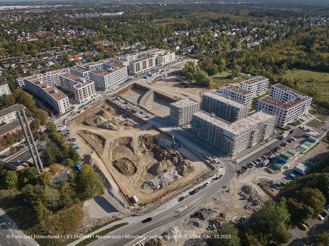 13.10.2023 - DEMOS-Baustelle und BayernHeim-Baustelle Alexisquartier udn Pandion Verde in Neuperlach 13.10.2023 - DEMOS-Baustelle und BayernHeim-Baustelle Alexisquartier udn Pandion Verde in Neuperlach