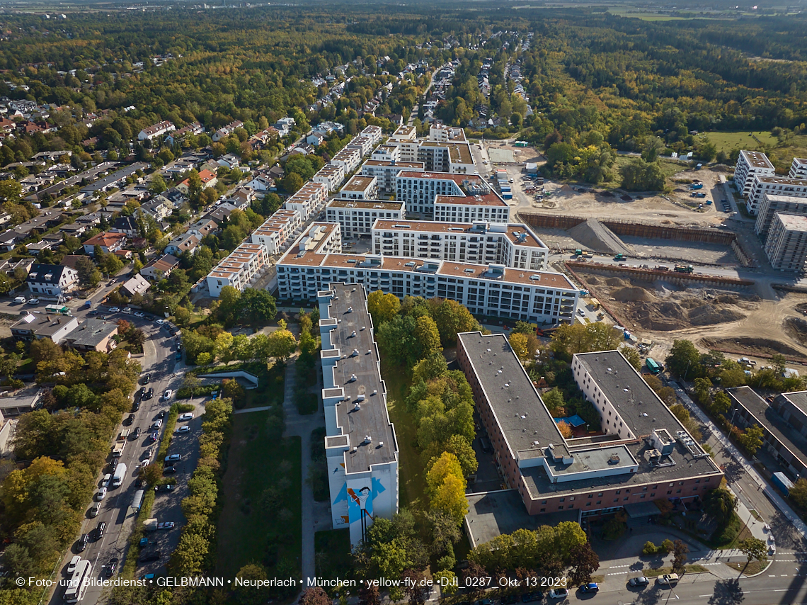 13.10.2023 - DEMOS-Baustelle und BayernHeim-Baustelle Alexisquartier udn Pandion Verde in Neuperlach 13.10.2023 - DEMOS-Baustelle und BayernHeim-Baustelle Alexisquartier udn Pandion Verde in Neuperlach