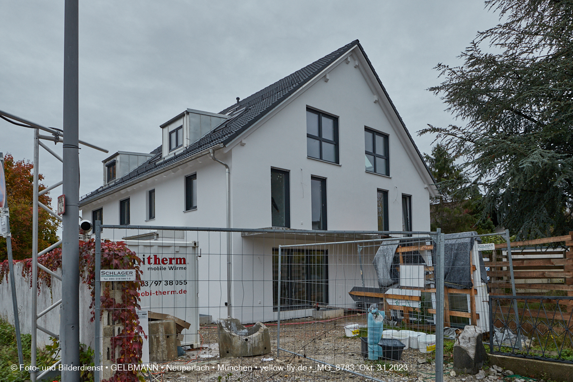 31.10.2023 - Baustelle Niederalmstraße 16 und Hugo-Lang-Bogen in Neuperlach