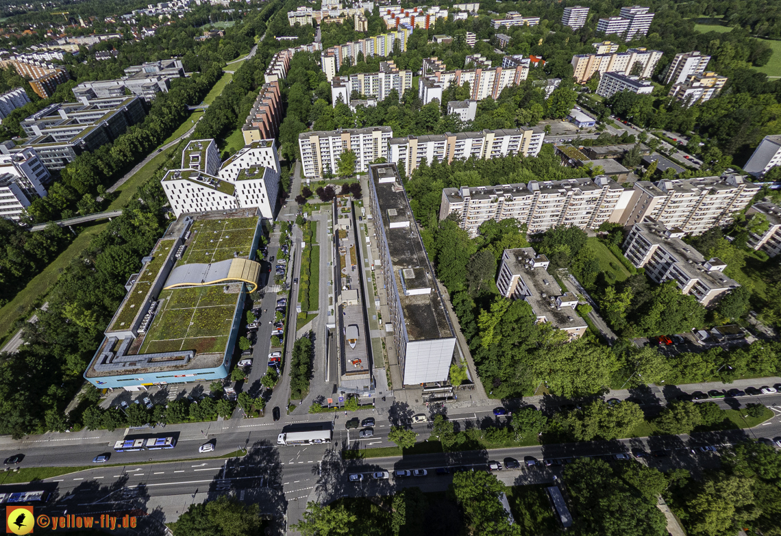 2024-05-30-plettzentrum - Baustelle im Plettzentrum zur Montessori-Schule Neuperlach
