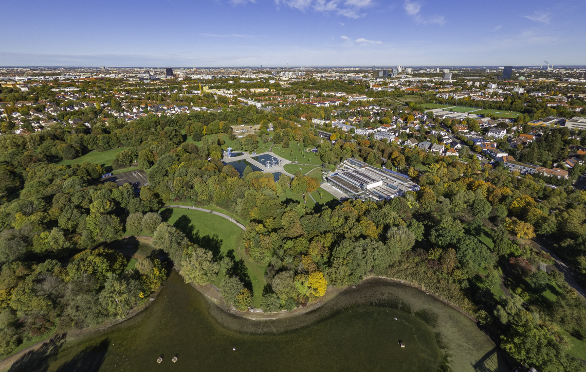 09.10.2024 - Baustelle Geothermie undn Ostpark mit See in Berg-am-Laim