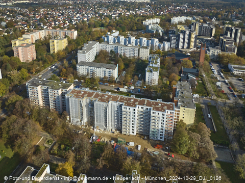 29.10.2024 - Münchner Wohnen am Karl-Marx-Ring 11-21 in Neuperlach