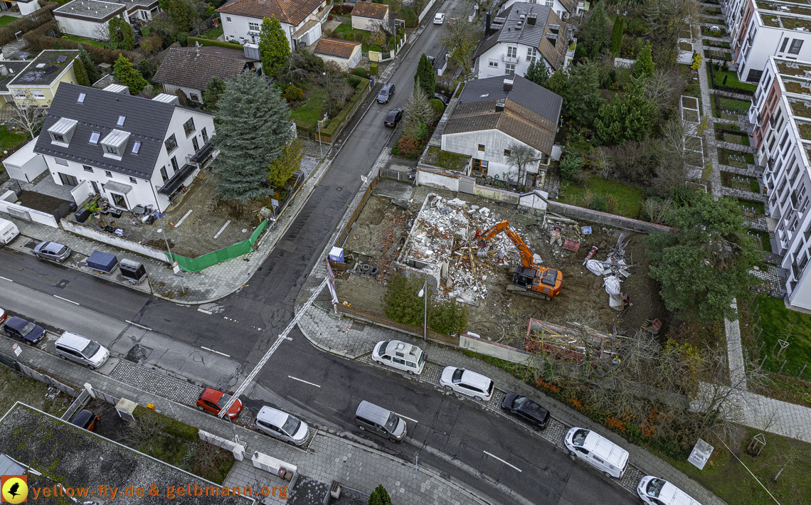 26.11.2024 - Abriss der Niederalmstraße 25 in Neuperlach