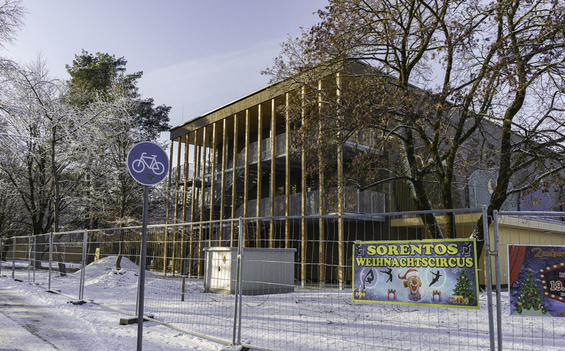 05.01.2025 - Groß-Baustelle Haus für Kinder in Neuperlach