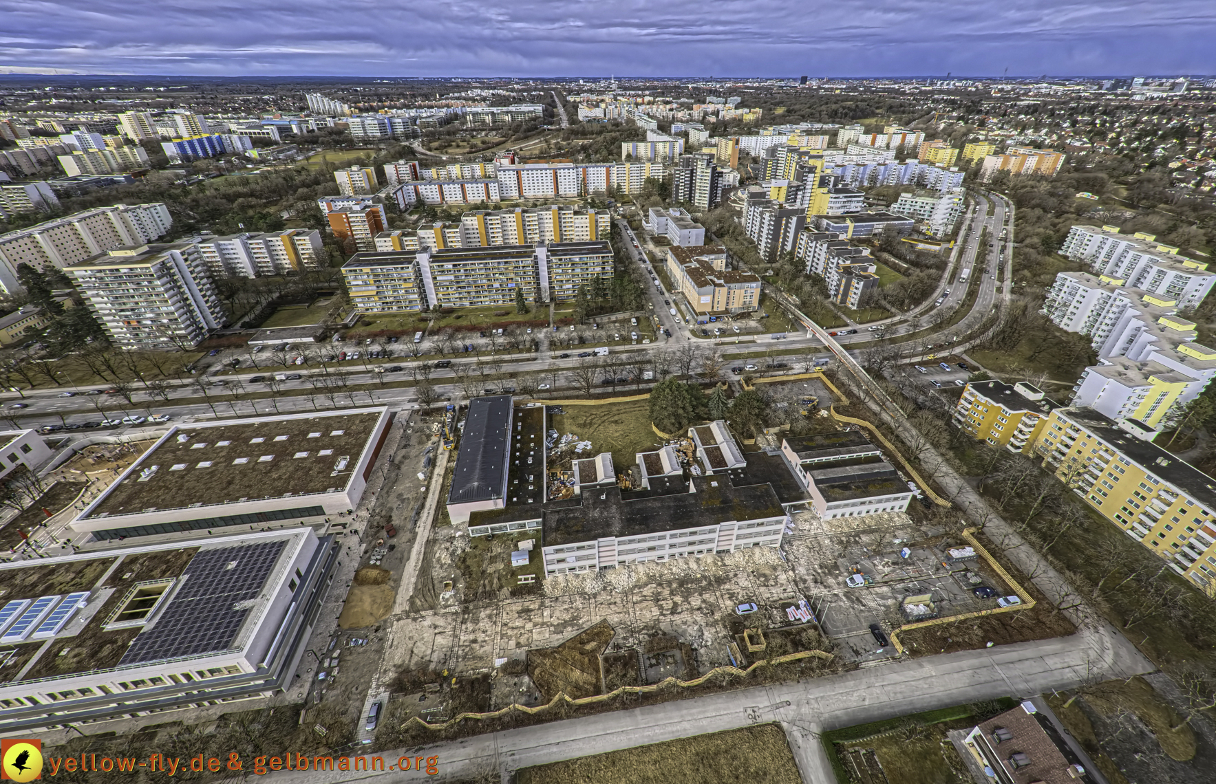 27.02.2025 - Abriss der Grundschule am Karl-Marx-Ring in Neuperlach