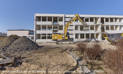07.03.2025 - Baustelle zur Grundschule am Karl-Marx-Ring in Neuperlach