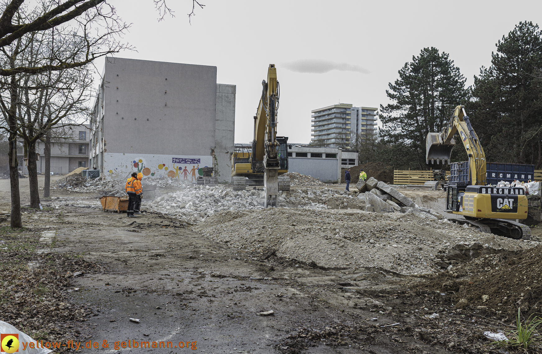 25.03.2025 - Abriss der Grundschule am Karl-Marx-Ring