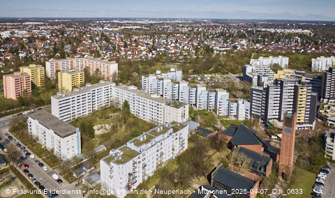 07.04.2025 - Münchner Wohnen am Karl-Marx-Ring 11-21 in Neuperlach