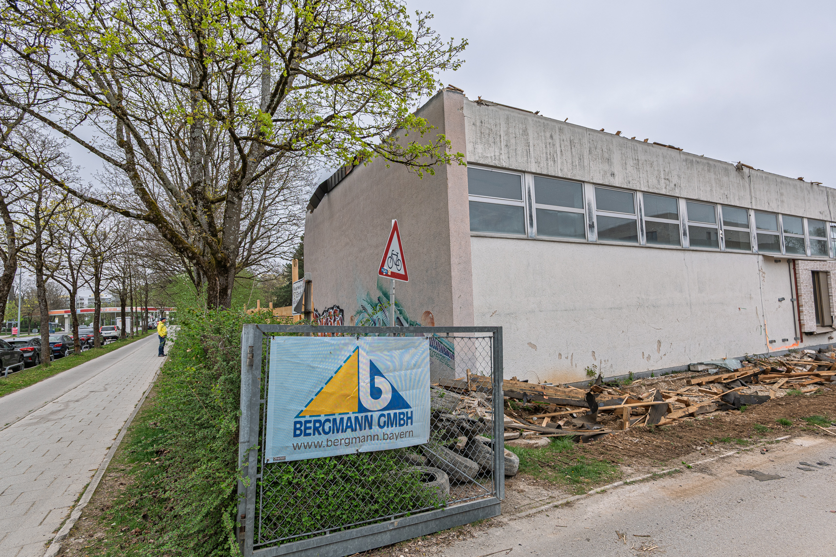 16.04.2025 - Abriss der Grundschule am Karl-Marx-Ring