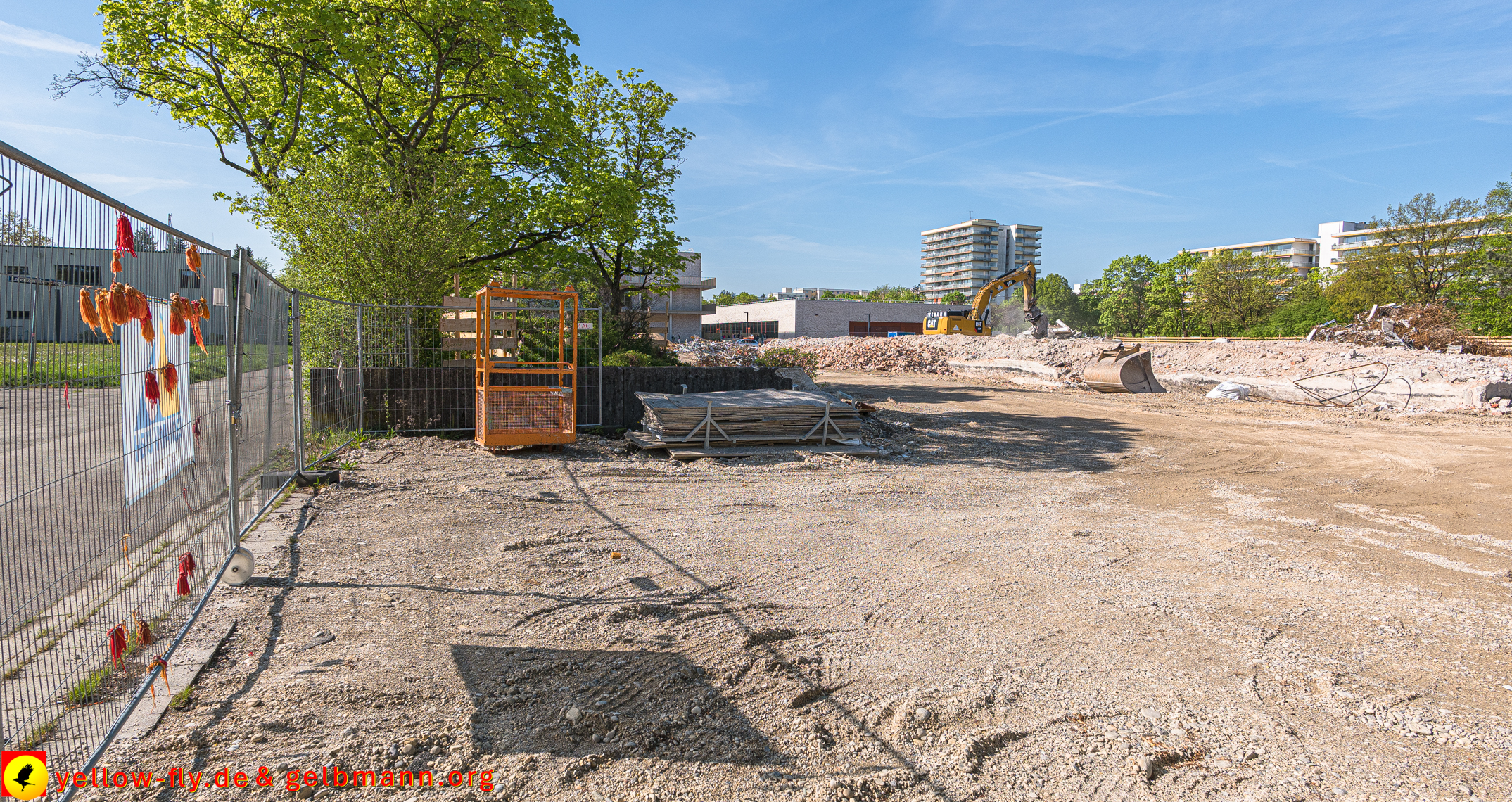 28.04.2025 - Abriss der Grundschule am Karl-Marx-Ring